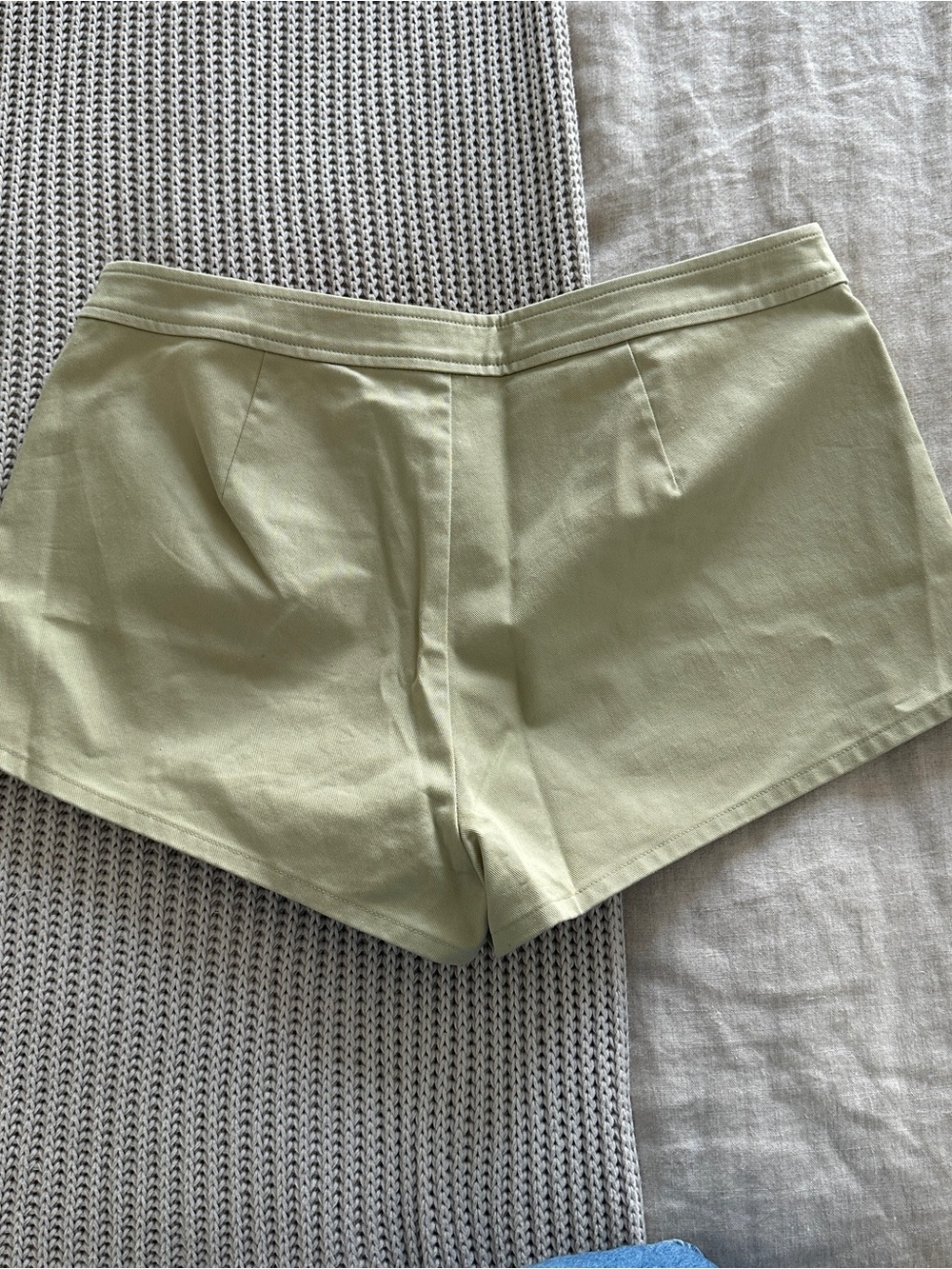 Doen Olive Green Belted Shorts *Sample - Picture 3 of 3